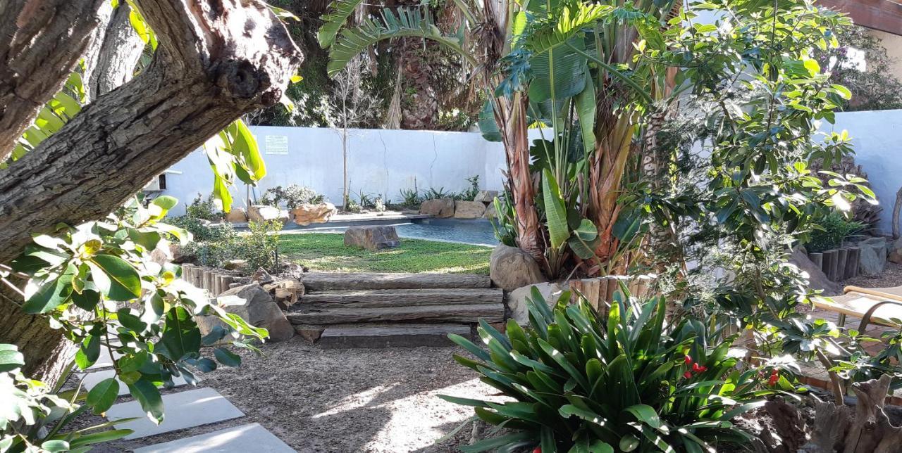 Be My Guest Lodge Bloubergstrand Ngoại thất bức ảnh