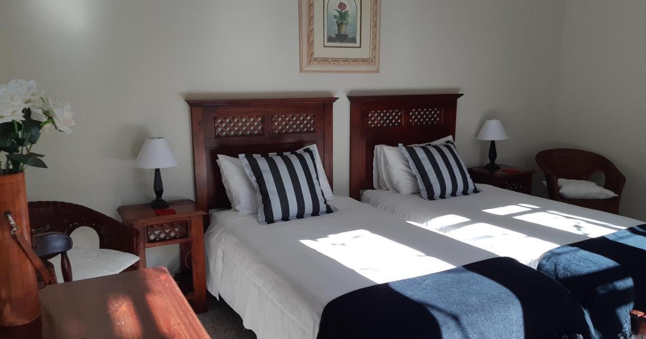 Be My Guest Lodge Bloubergstrand Ngoại thất bức ảnh