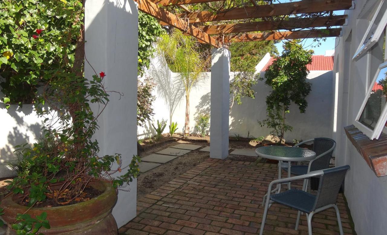 Be My Guest Lodge Bloubergstrand Ngoại thất bức ảnh