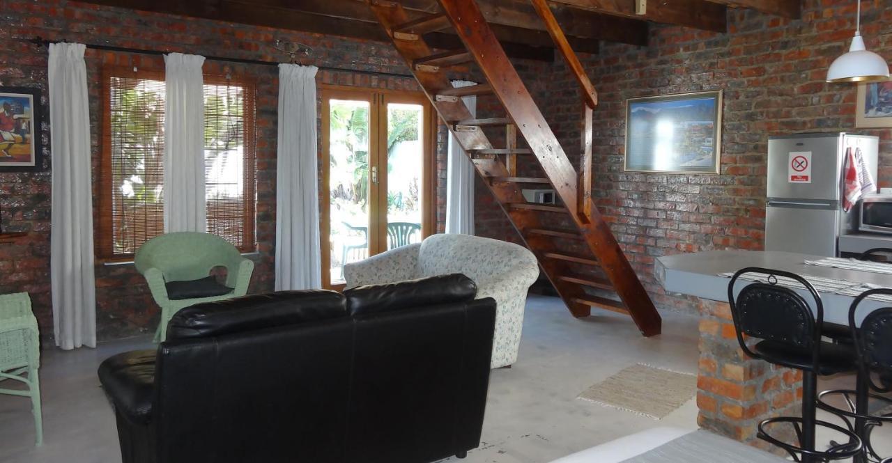 Be My Guest Lodge Bloubergstrand Ngoại thất bức ảnh